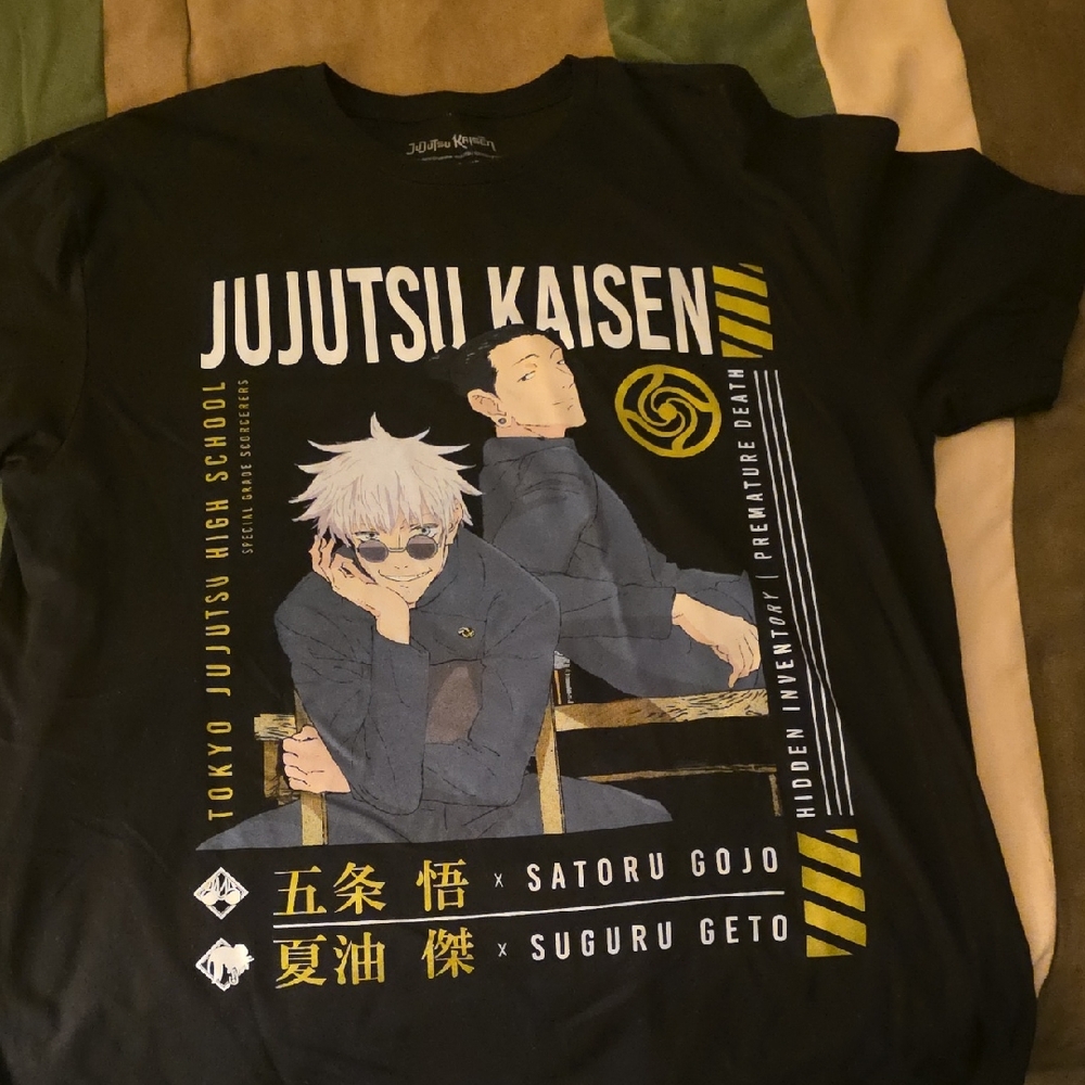 Jujutsu Kaisen Graphic Tee - Black with Yellow Accents